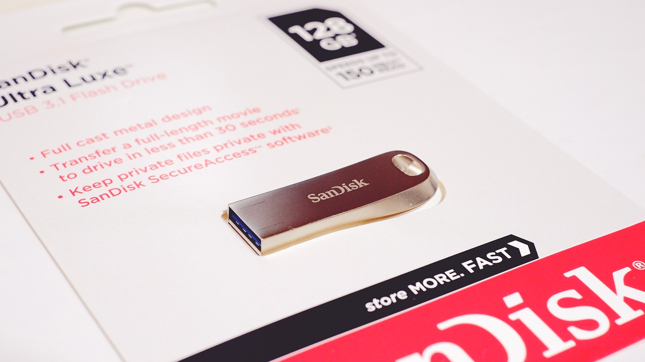 SanDisk Ultra Flair USB 3.0 Flash Drive SDCZ73 16GB