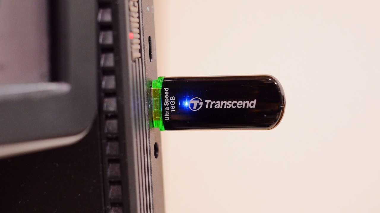 トランセンド Transcend JetFlash 600 Ultra Speed USB2.0 16GB