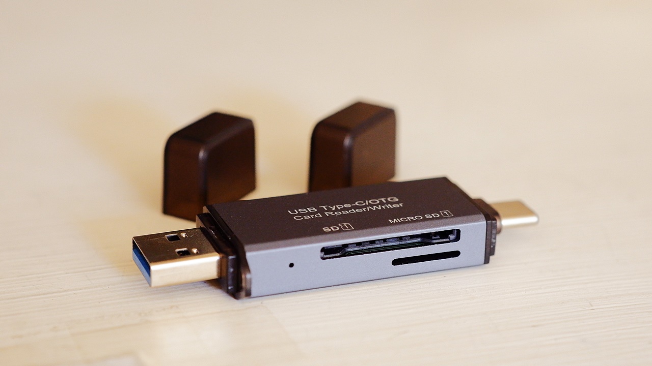 SDカードリーダー LUONOCAN UHS-I マルチカードリーダー 多機能 OTG 2in1 SD/Micro SDカード両用 メモリカードリーダー (USB3.0 端子とType-C 端子, アルミ外装)