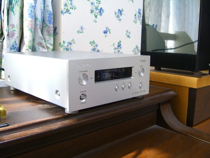 ONKYO DAC-1000