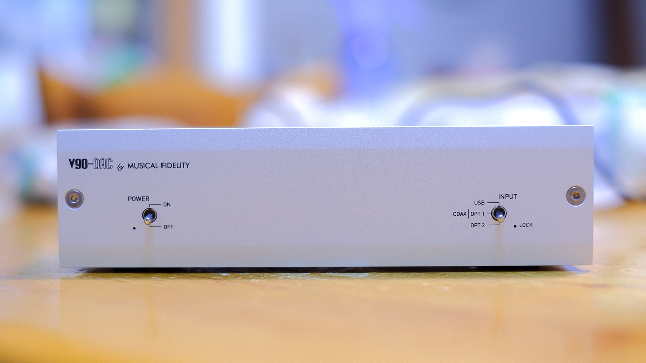 Musical Fidelity V90 DAC – Convertitore Digitale-Analogico 32bit/192kHz Con Ingressi Coassiale, Ottico E USB Asincrona
