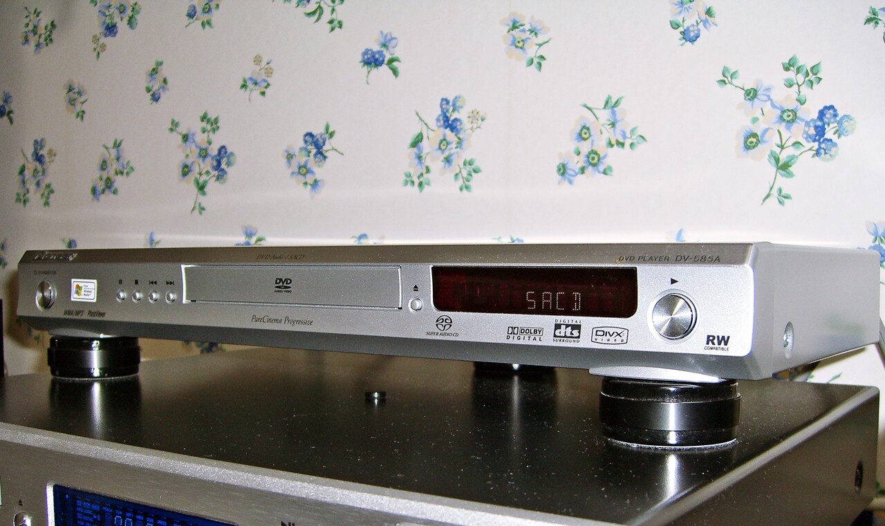 Pioneer dv-585a